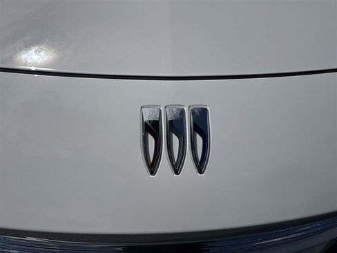 Used 2024 Buick Envista Preferred w/ Convenience I Package FWD image 29
