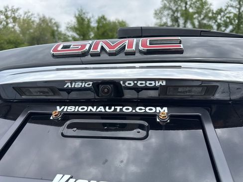 Used 2024 GMC Terrain SLE w/ Driver Convenience Package AWD/4WD image 15