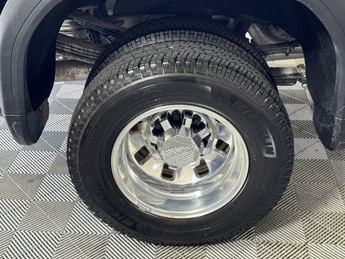 New 2026 GMC Sierra 3500 Denali Ultimate w/ LPO, Black Badging Package image 16