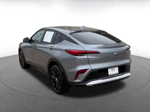 Used 2025 Buick Envista Sport Touring image 11