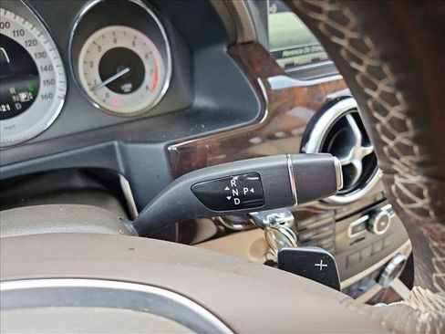 Used 2015 Mercedes-Benz GLK 350 4MATIC image 12