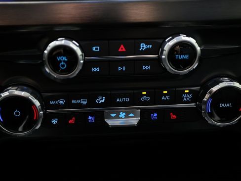 Used 2025 Ford F450 Lariat w/ Lariat Ultimate Package image 26