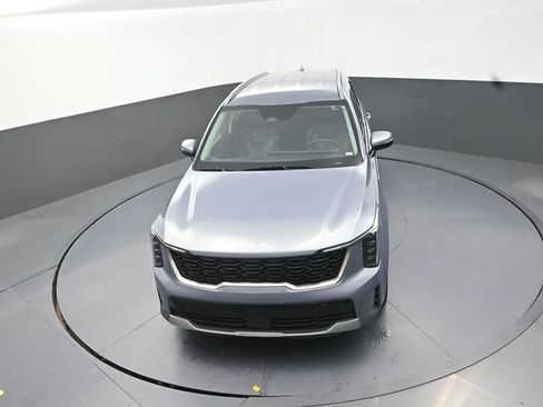 Used 2024 Kia Sorento S FWD image 23