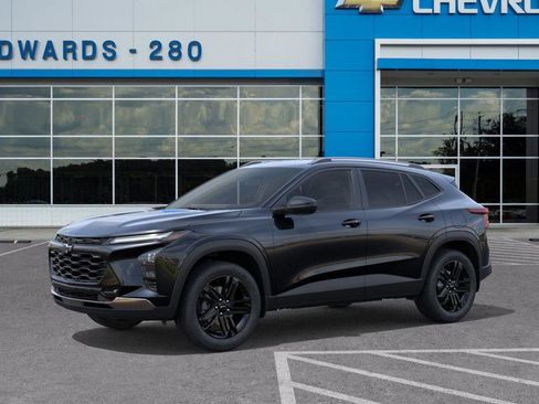 New 2026 Chevrolet Trax ACTIV image 2