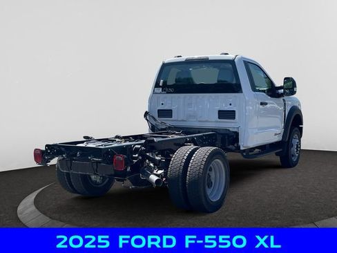 New 2025 Ford F550 4x4 Regular Cab Super Duty w/ XL Chrome Package image 5