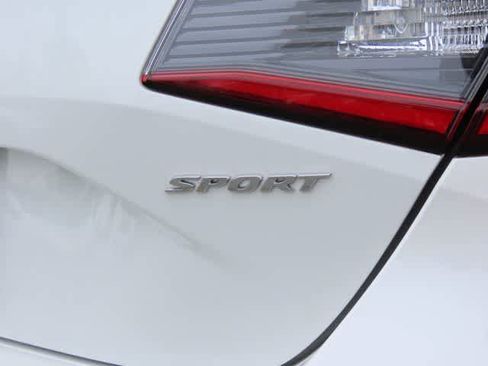 Used 2024 Honda Civic Sport image 8