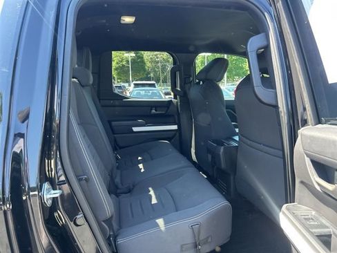 Used 2024 Toyota Tacoma TRD Off-Road AWD/4WD image 20