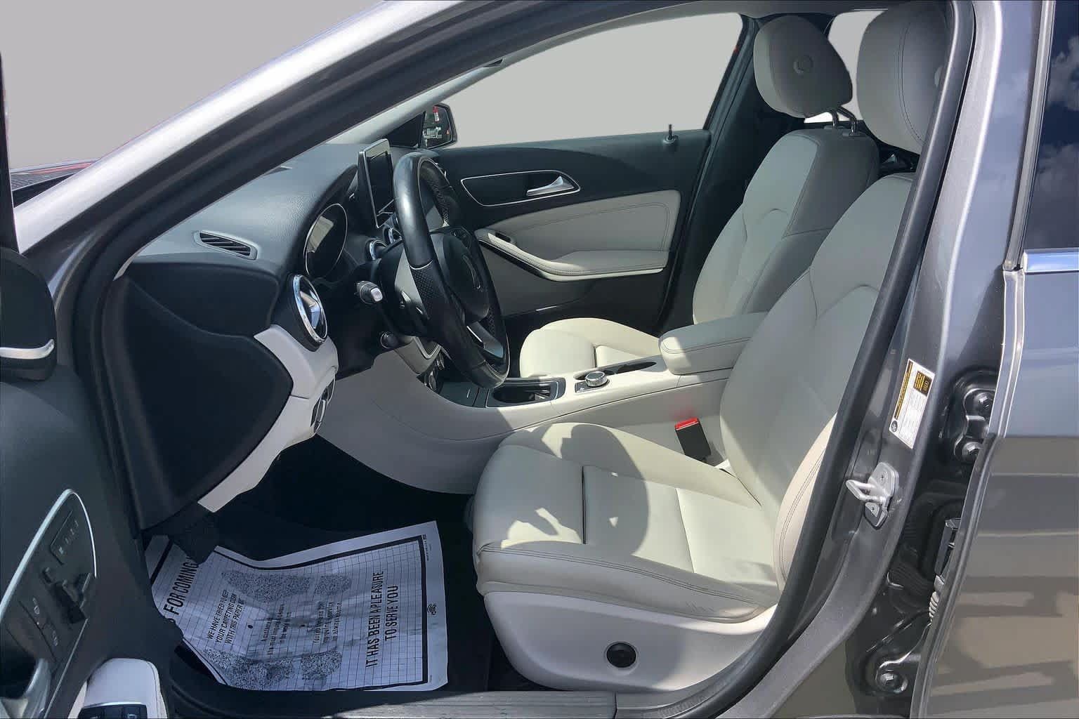 Used 2016 Mercedes-Benz GLA 250 image 8