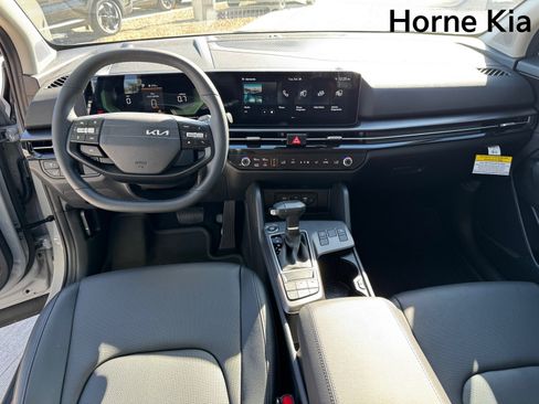 New 2026 Kia Sportage EX w/ EX Panorama Roof Package FWD image 12