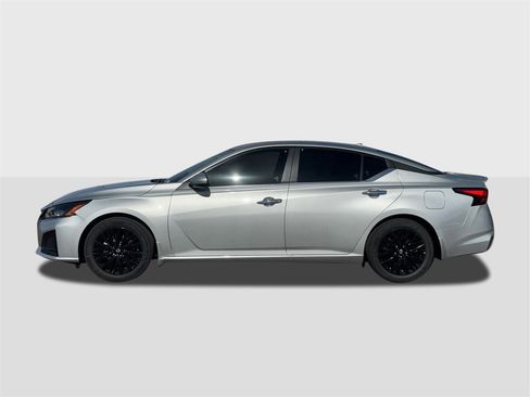 New 2025 Nissan Altima 2.5 SV w/ SV Special Edition Package image 2