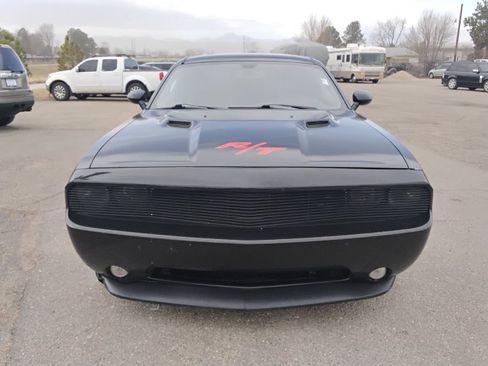 Used 2014 Dodge Challenger R/T image 2