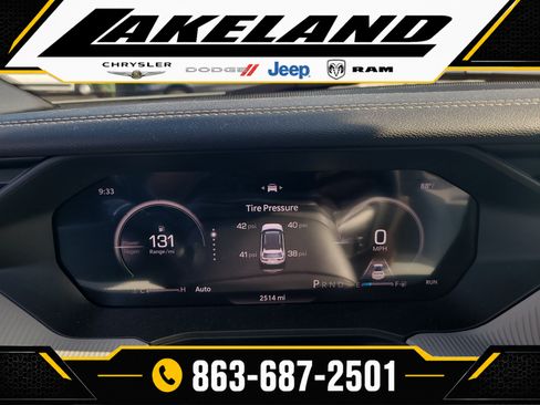 Used 2026 Jeep Cherokee Laredo AWD/4WD image 28
