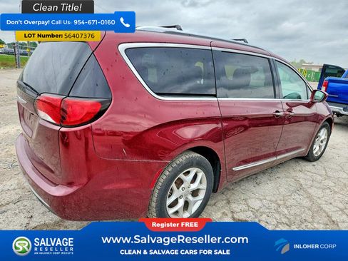 Used 2017 Chrysler Pacifica Touring-L Plus w/ Tire & Wheel Group FWD image 4