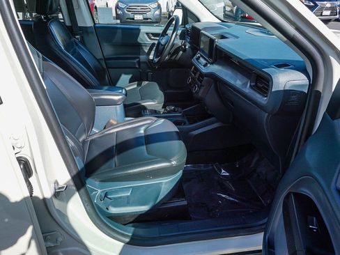 Used 2024 Ford Maverick Lariat w/ Black Appearance Package image 12