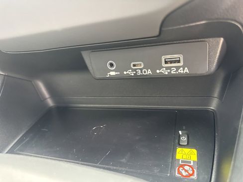 Certified 2025 Subaru Crosstrek 2.5i Limited w/ Crosstrek Mirror Package image 13