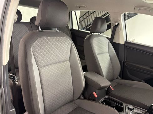 Used 2018 Volkswagen Tiguan S w/ 3rd Row Seat Package AWD/4WD image 26