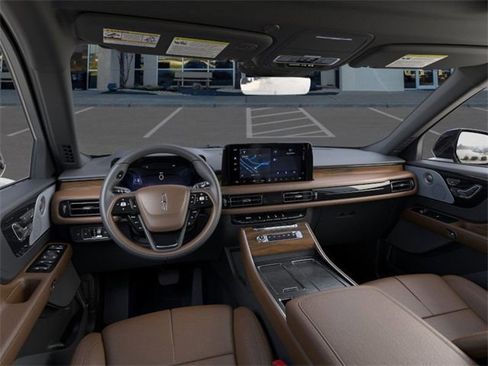 New 2026 Lincoln Aviator Reserve image 9