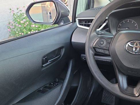Used 2023 Toyota Corolla LE image 22