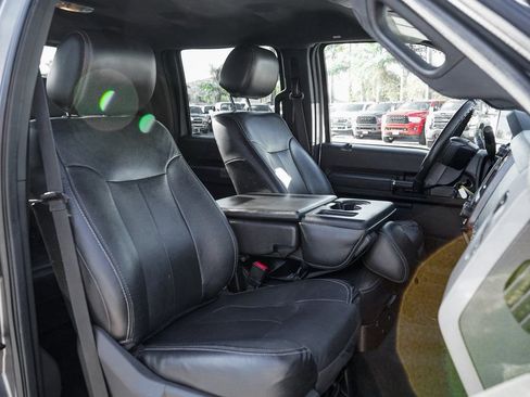 Used 2012 Ford F350 Lariat w/ Chrome Pkg image 35