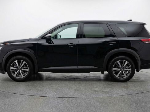 Used 2025 Nissan Pathfinder SV image 5