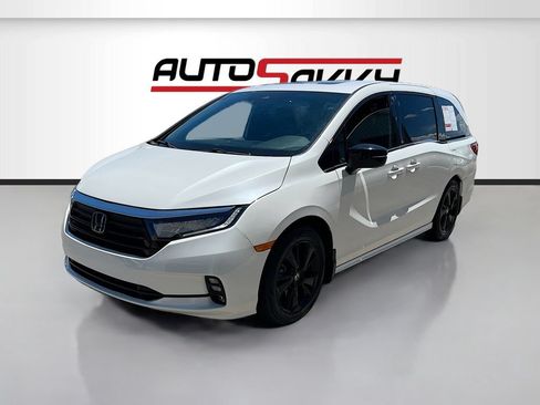 Used 2023 Honda Odyssey Sport image 1