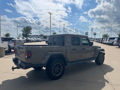 Used 2020 Jeep Gladiator Overland w/ Popular Equipment Package AWD/4WD image 5