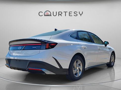 New 2026 Hyundai Sonata SE image 4