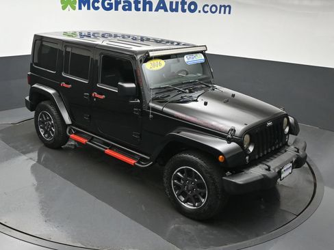 Used 2016 Jeep Wrangler Unlimited Rubicon w/ Max Tow Package AWD/4WD image 3