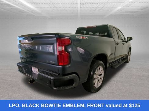 Used 2020 Chevrolet Silverado 1500 Custom w/ Custom Value Package AWD/4WD image 8