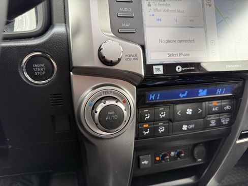 Used 2020 Toyota 4Runner Limited image 35