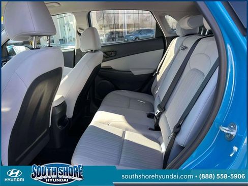 Used 2023 Hyundai Kona SEL image 15