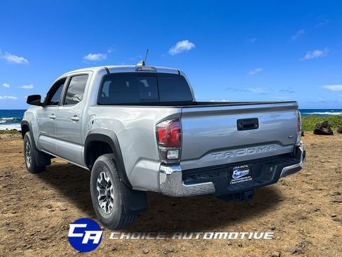 Used 2023 Toyota Tacoma TRD Off-Road AWD/4WD image 5