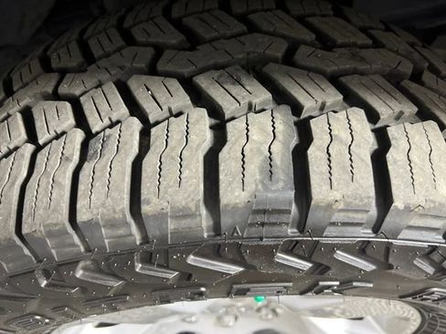 Used 2021 RAM 1500 Big Horn image 13