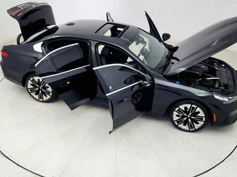 Used 2026 BMW 530i RWD image 82