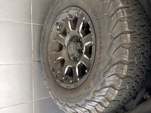 Used 2015 Toyota 4Runner SR5 RWD image 8