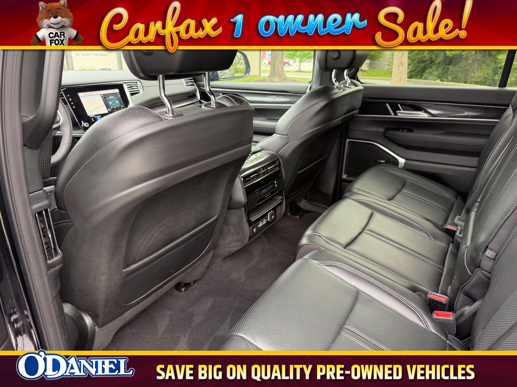 Used 2024 Jeep Wagoneer 4WD image 13