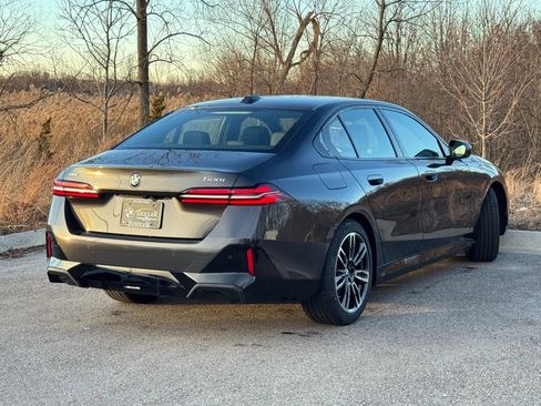Used 2026 BMW 530i xDrive w/ M Sport Package AWD/4WD image 6
