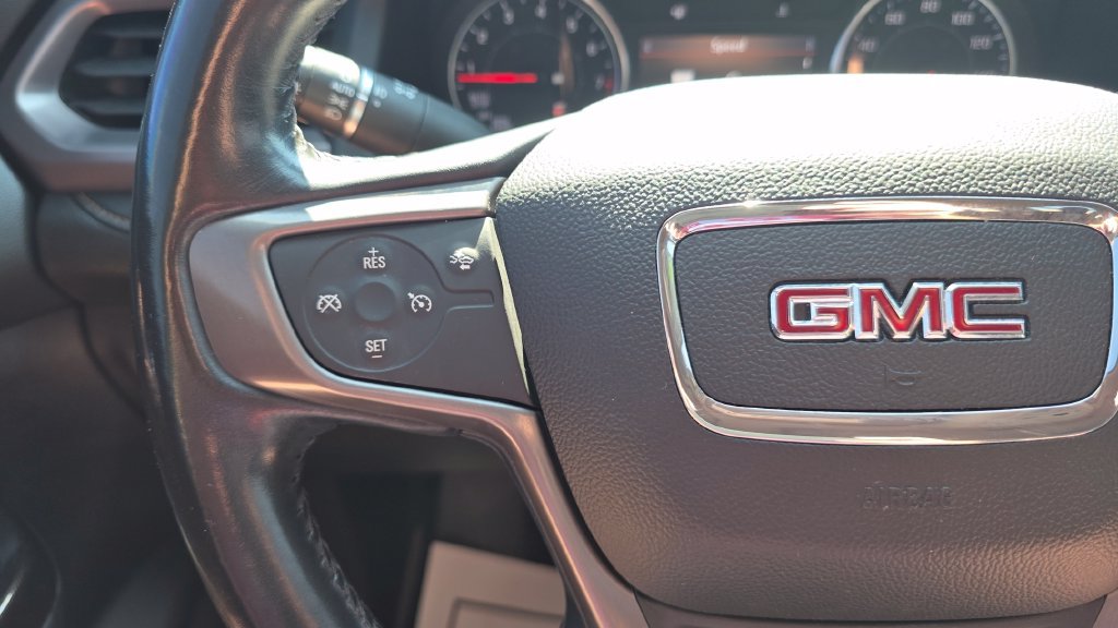 Used 2021 GMC Acadia AT4 AWD/4WD image 32