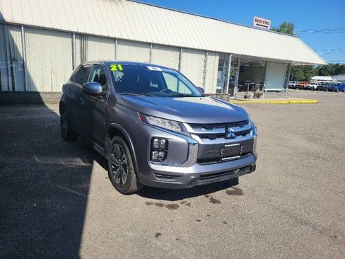 Used 2021 Mitsubishi Outlander Sport SE image 4