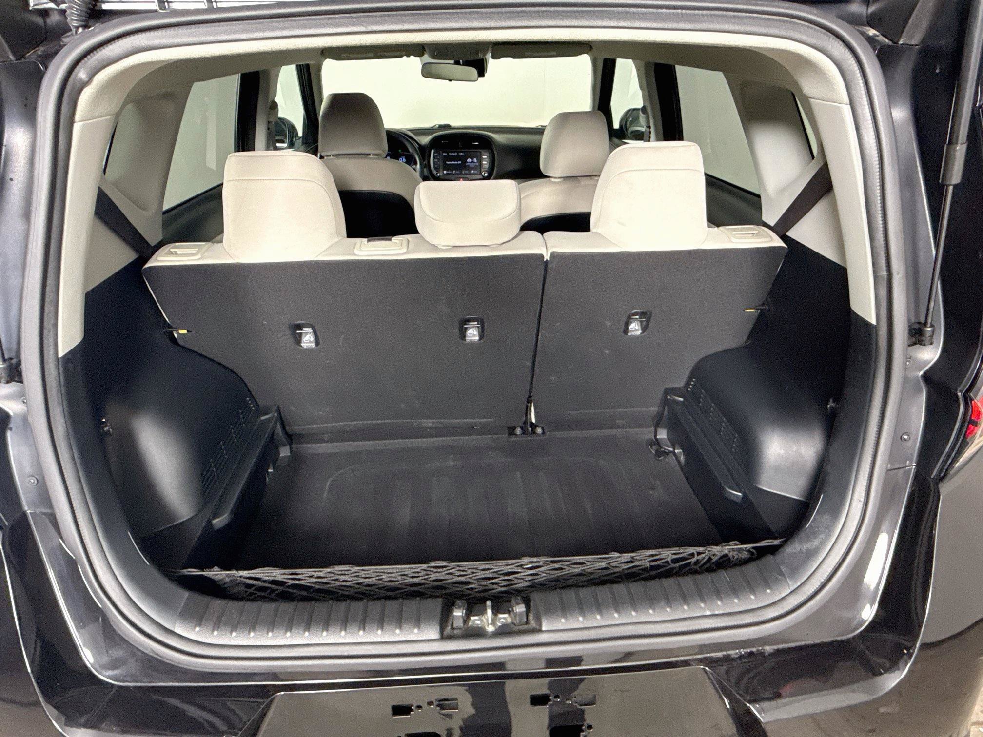 Used 2024 Kia Soul LX FWD image 31