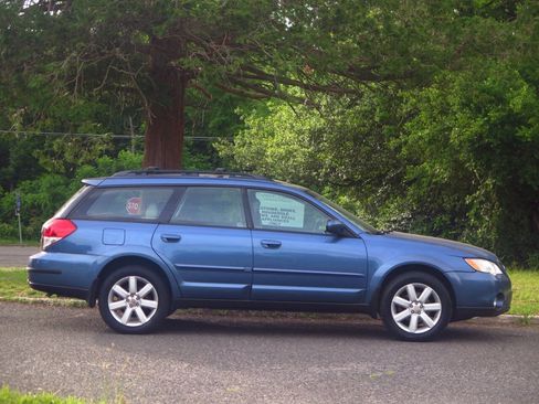 Used 2008 Subaru Outback 2.5i Limited L.L. Bean AWD/4WD image 5
