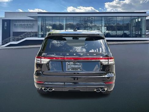 New 2026 Lincoln Aviator 2WD w/ Jet Appearance Package image 7