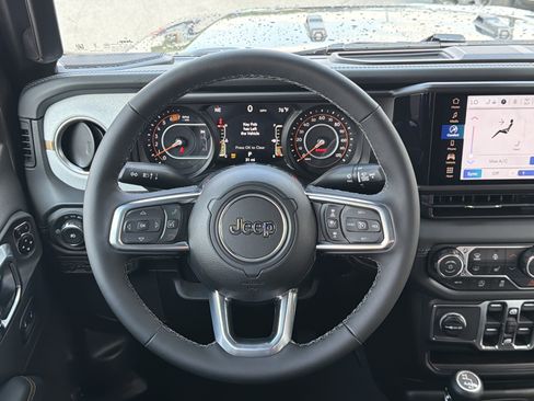 New 2026 Jeep Wrangler Unlimited Sahara AWD/4WD image 28