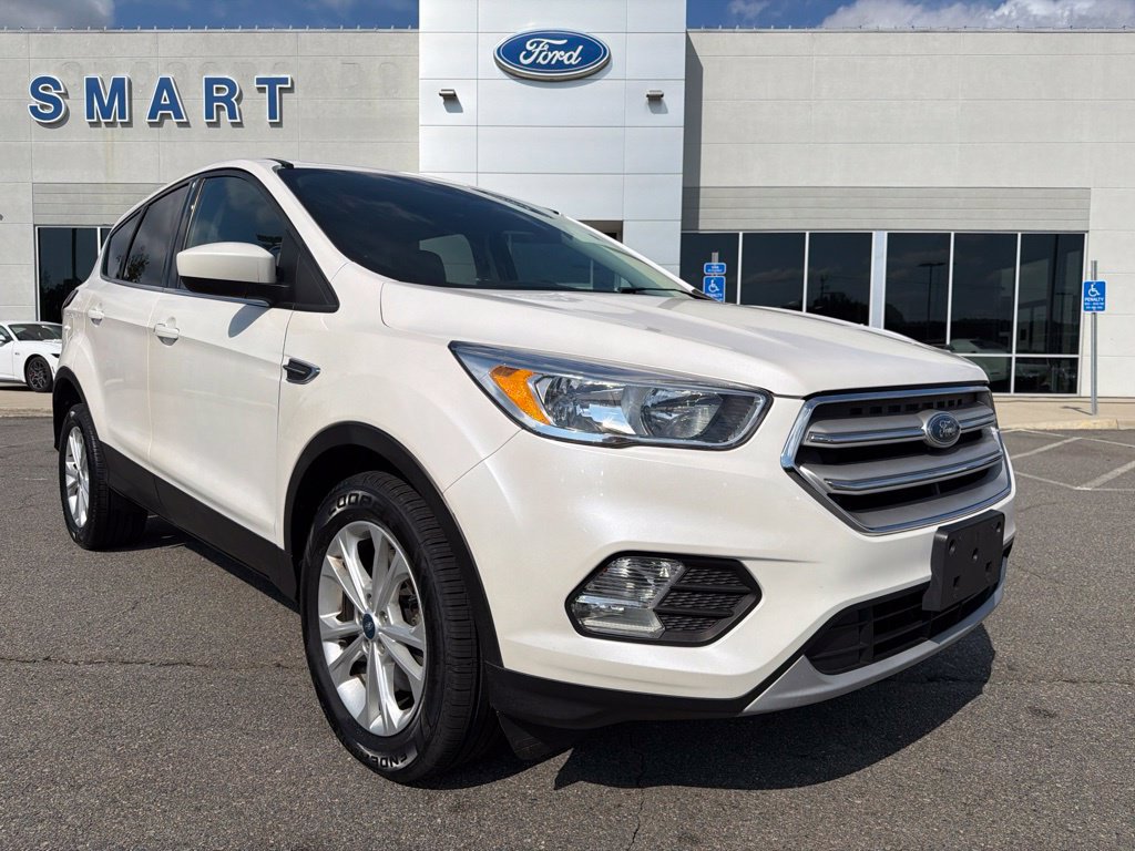 Used 2019 Ford Escape SE AWD/4WD image 1