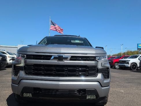 Used 2023 Chevrolet Silverado 1500 RST AWD/4WD image 15