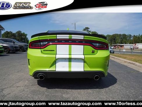 Used 2019 Dodge Charger Scat Pack RWD image 6
