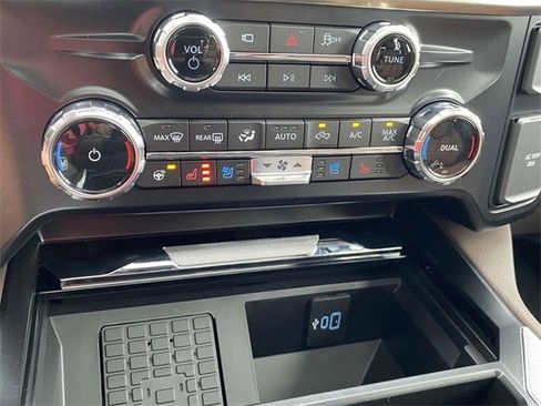 New 2025 Ford F350 King Ranch w/ Chrome Package image 37