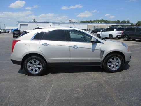 Used 2014 Cadillac SRX Luxury w/ Driver Awareness Package FWD image 5