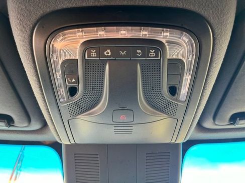 Used 2024 Mercedes-Benz Sprinter 2500 image 31