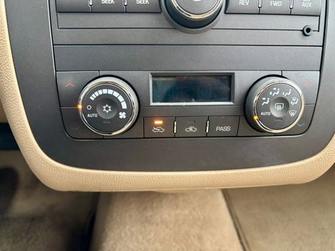 Used 2006 Buick Lucerne CXL w/ Luxury Package image 22